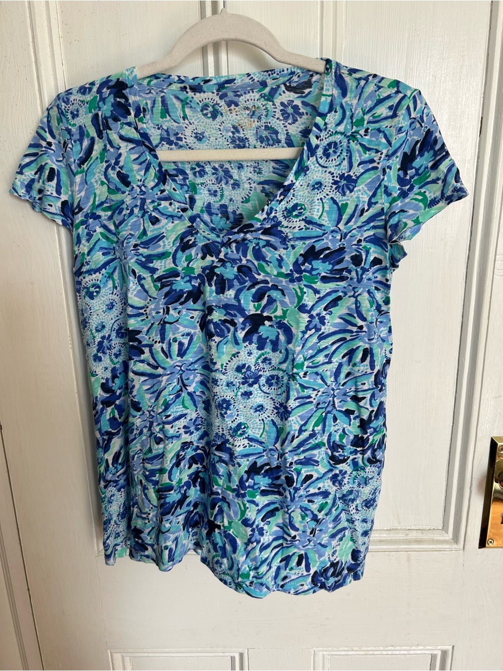 Lilly Pulitzer Blue & Green Floral V-Neck Short Sleeve Top